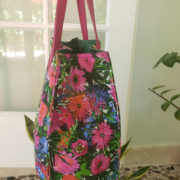 Prada bag - Picture 4 of 8